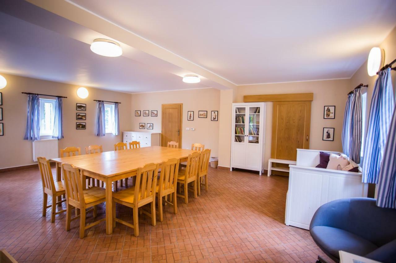 Malevil Hotel 3*